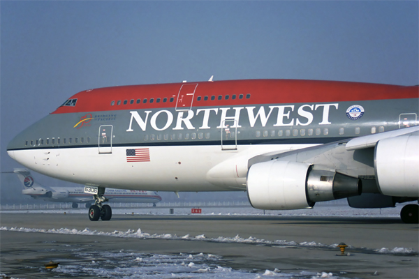 NORTHWEST BOEING 747 400 BJS RF 1320 5.jpg