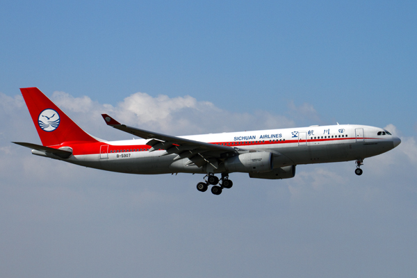 SICHUAN AIRLINES AIRBUS A330 200 BJS RF IMG_7069.jpg