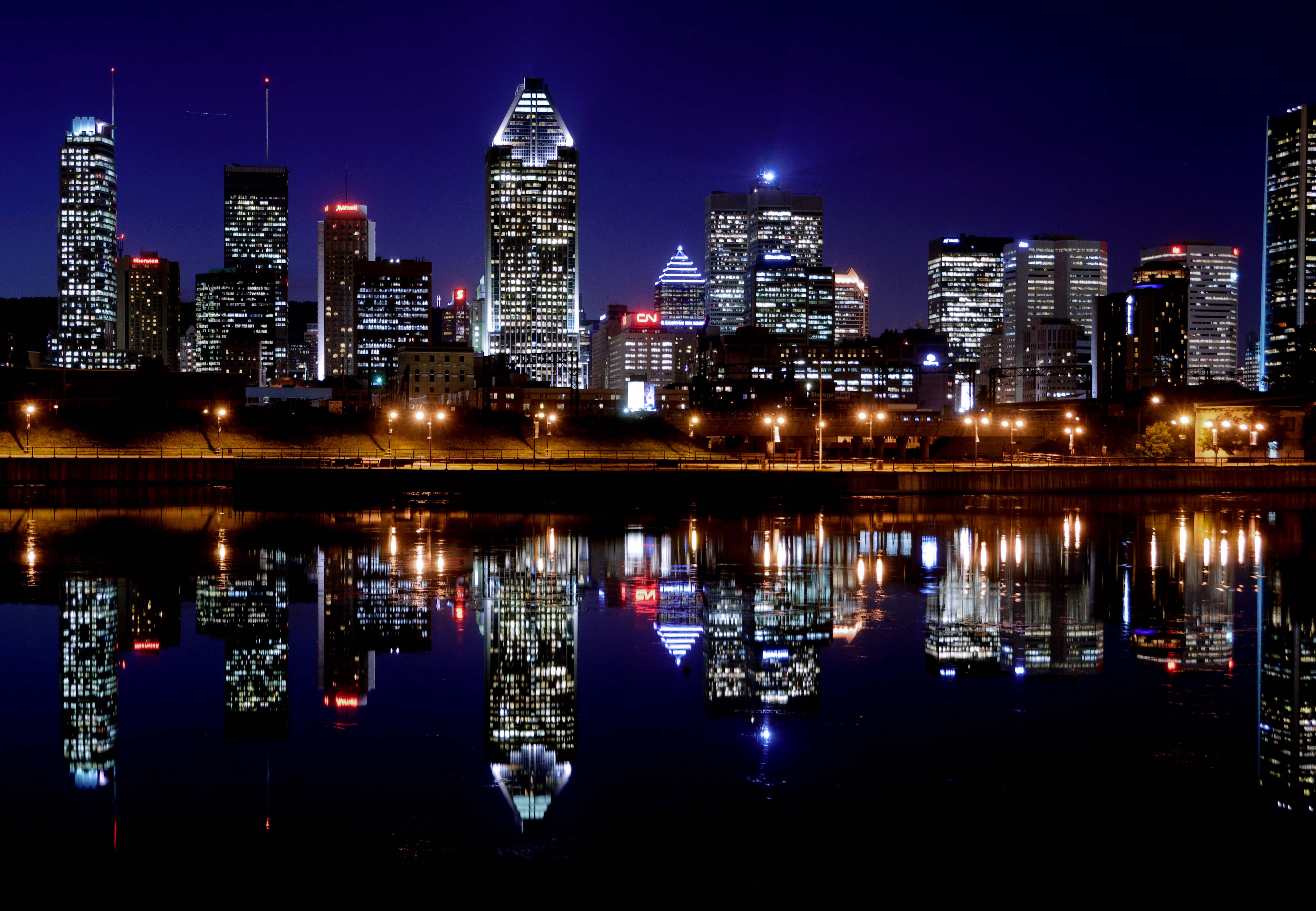 montreal by night.a.jpg
