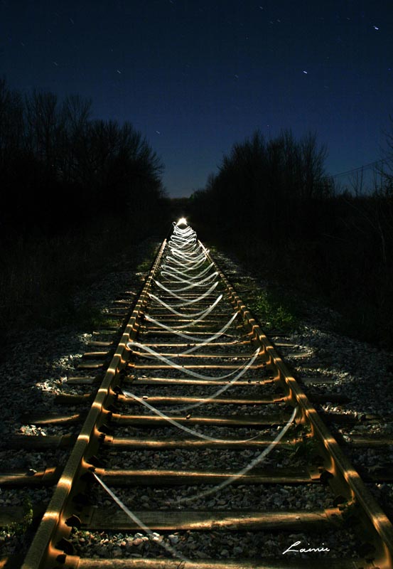  tracks and swirls 9666 light painting