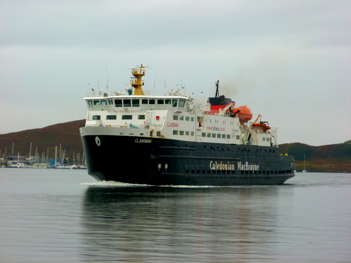 CLANSMAN (1988) @ Oban, Scotland (Arriving)