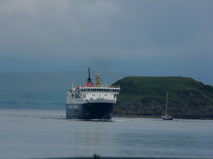 ISLE OF MULL (1988) @ Oban, Scotland (Approaching)