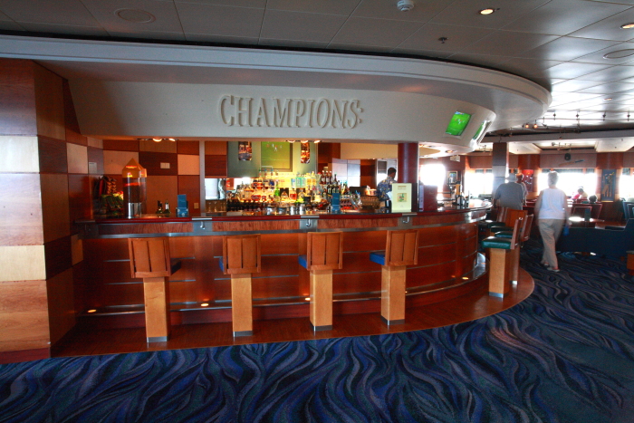 P&O AURORA Champions Bar