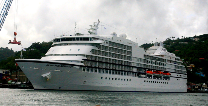 SEVEN SEAS NAVIGATOR (1999) @ Castries, St Lucia