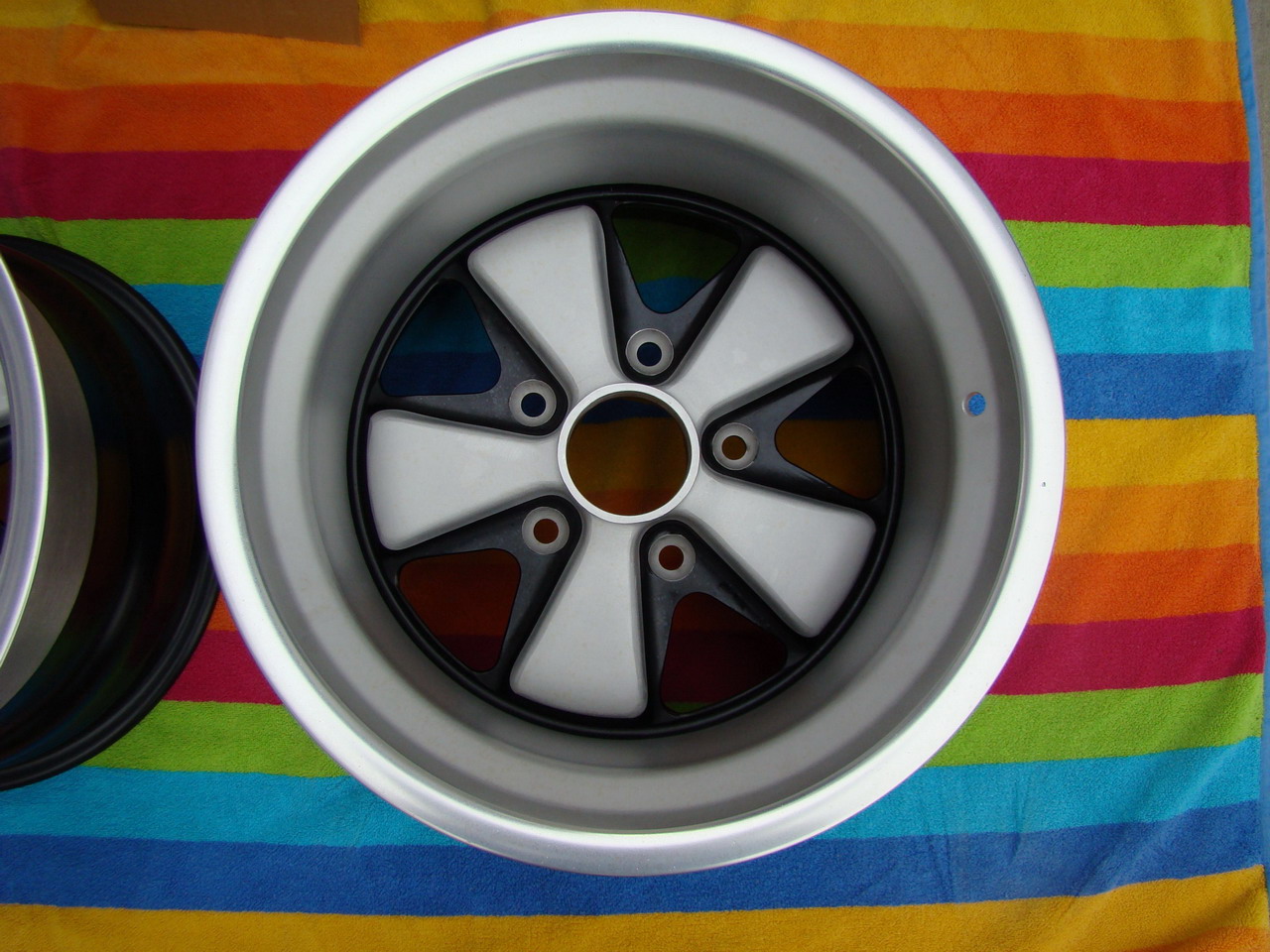 Fuchs Alloy 9 X 15 Wheels NOS - Photo 5