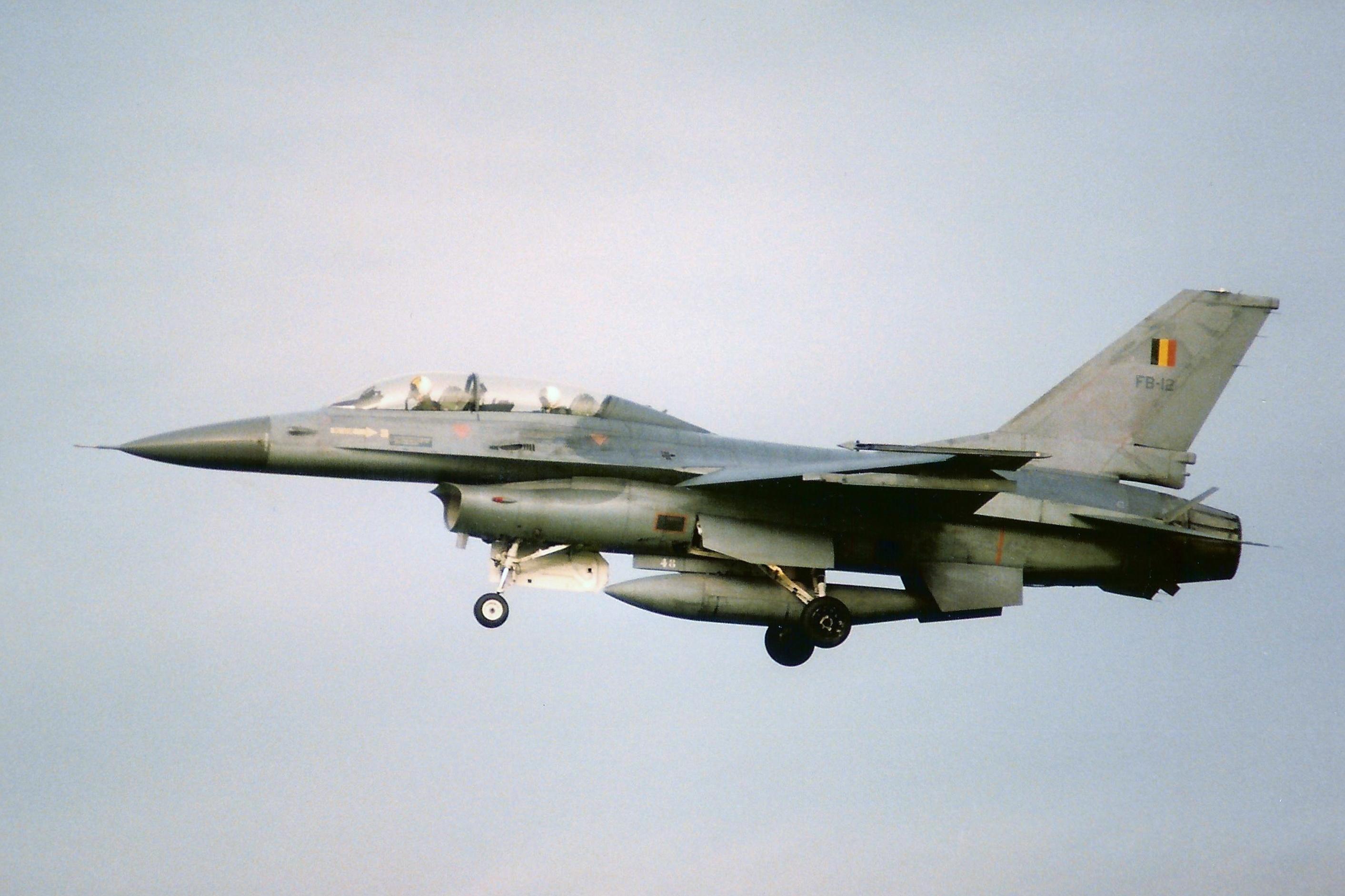 F-16B FB-12