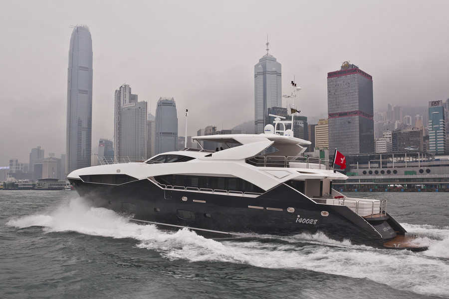 Low res - Sunseeker - Predator 115 175.JPG