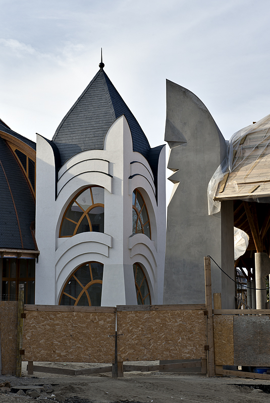 Thermal baths under construction