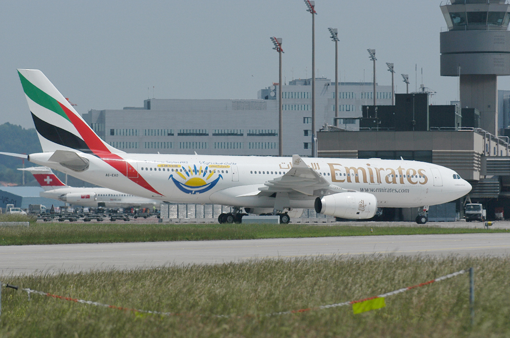 Emirates Airbus A330-200 A6-EAO
