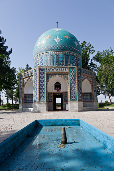 Attar Neishabouris Tomb 4/4