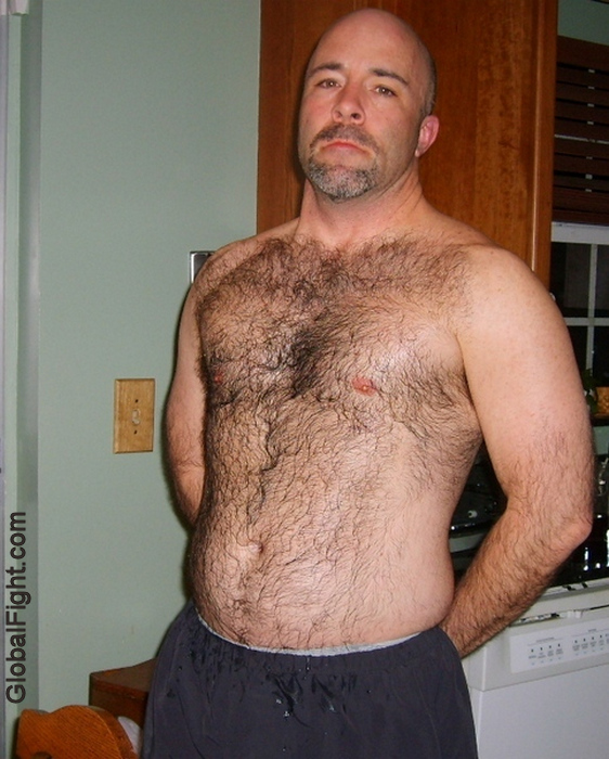 wet matted chest hairy pecs delts traps pics.jpg