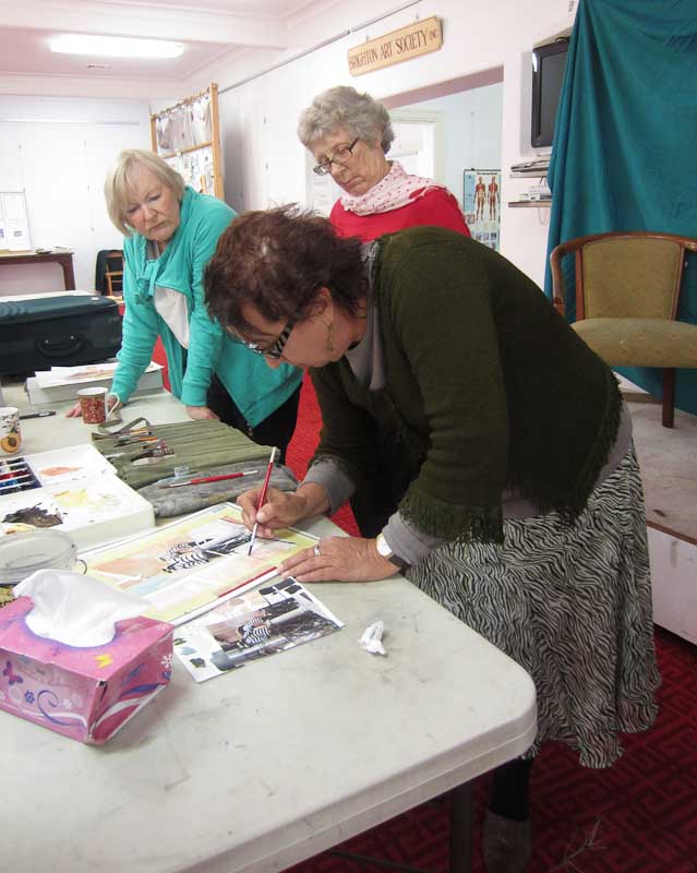 Brighton Art Society, Maxine Wade demonstrates
