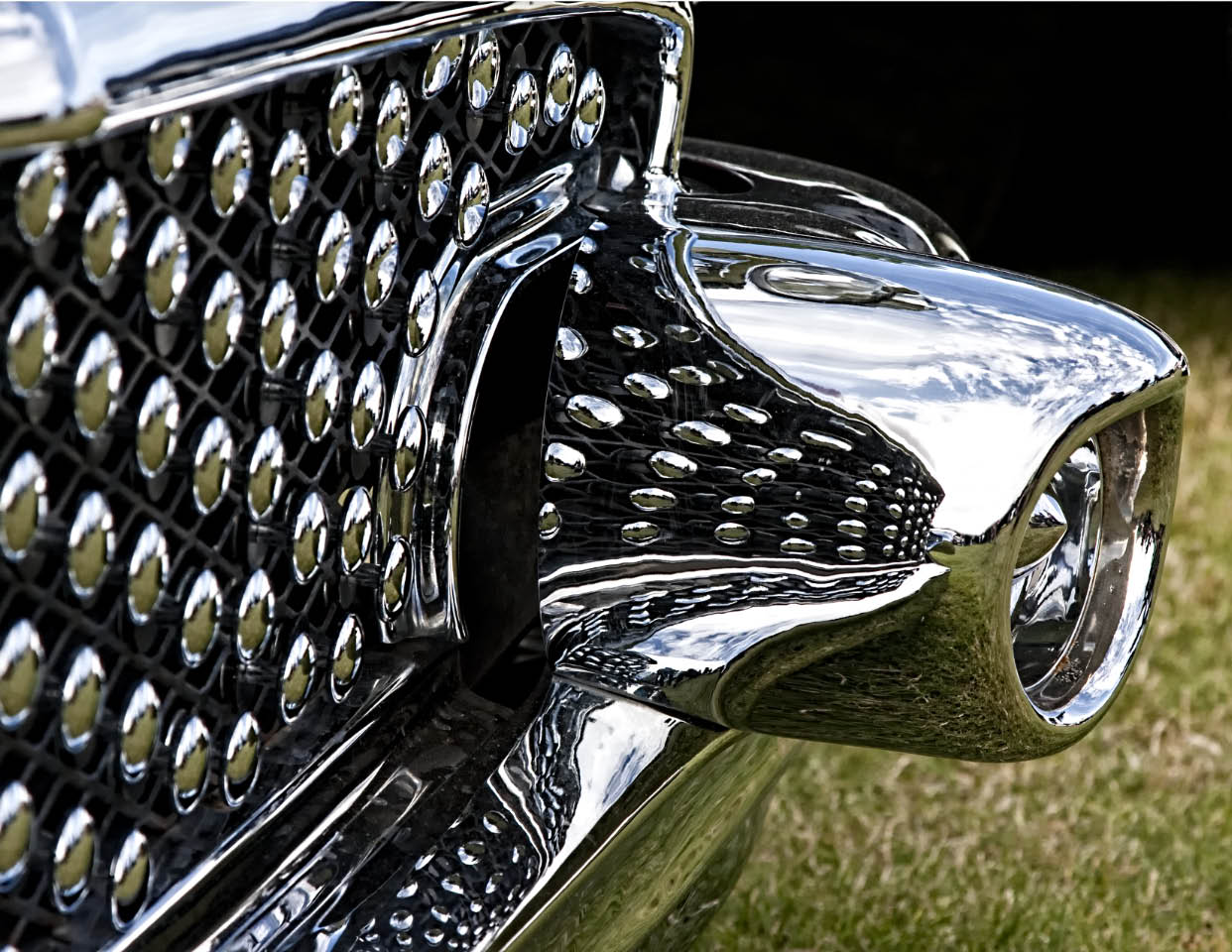 56 Buick Grill- Up Close