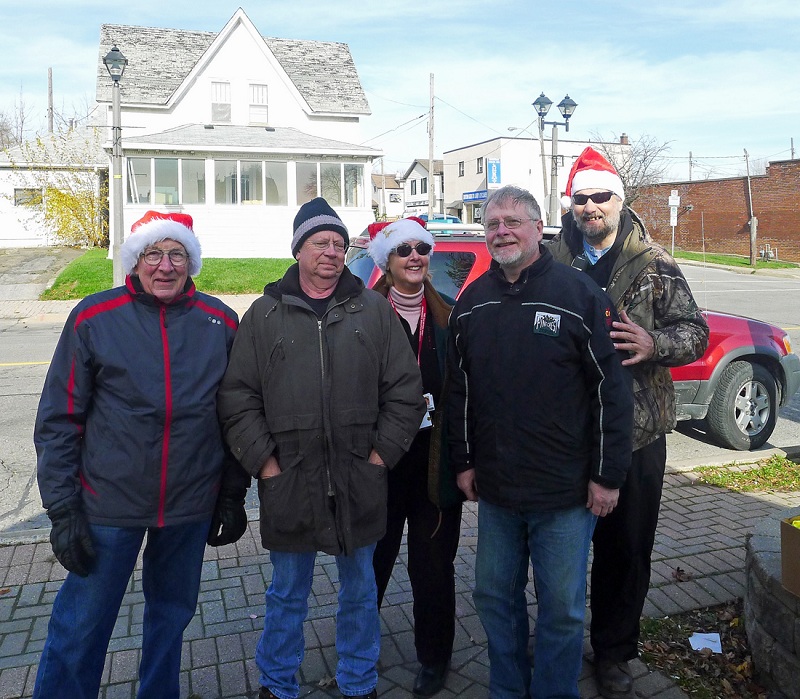 NF Santa parade Nov 2011 Tony Dave Geddie Peter Ian photo by VE3KVE