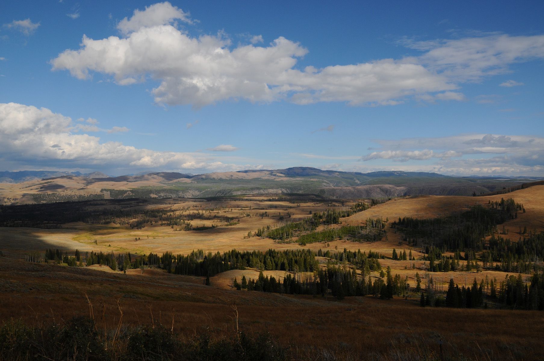 Yellowstone NP More Sky & Mountains.jpg