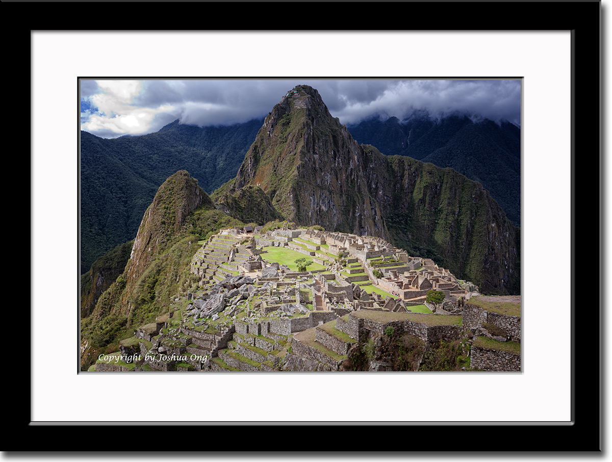 (Spot Lit) Machu Picchu