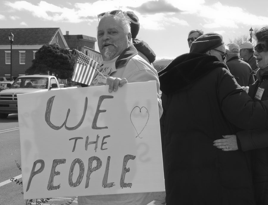 P1010423 Faithful Demonstrator