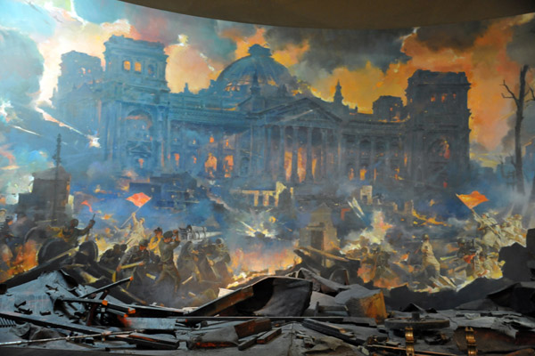 Diorama - the Fall of Berlin - Reichstag in flames