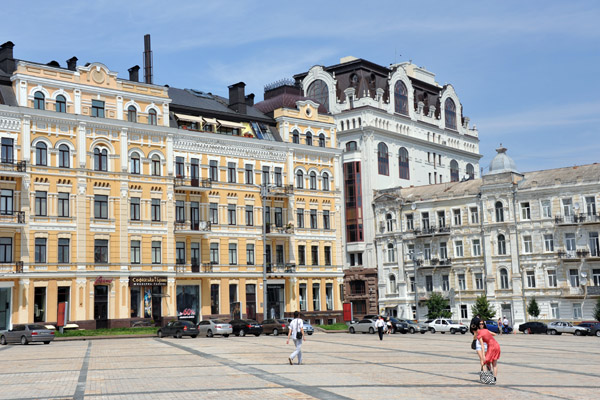 Sofiyivska Square, Kyiv