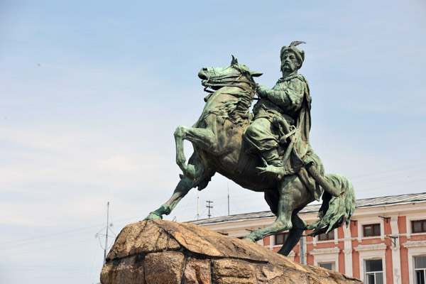 Monument to Cossack Hetman Bohdan Khmelnytsky (1595-1657), Sofiyvska Square, Kyiv