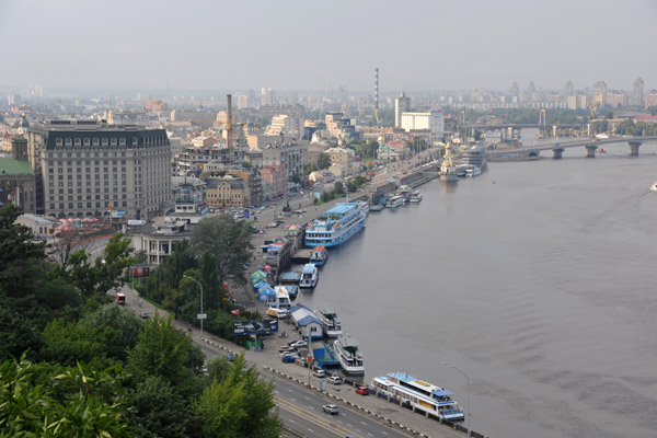 Dniper River Observation Deck, Kyiv