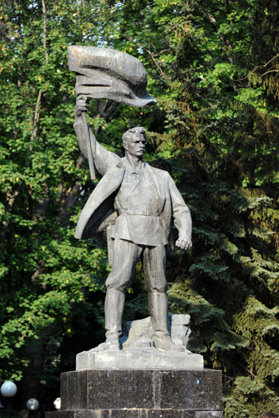 Monument to the January Uprising of 1918, Mariinskyi Park
