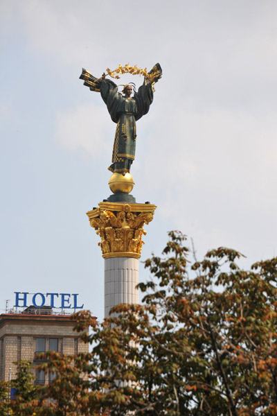 Statue of Independence of Ukraine, Maidan Nezalezhnosti 