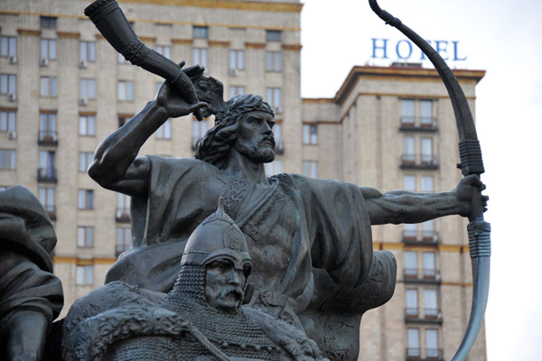 Monument to the Founders of Kyiv, Independence Square, Kyiv