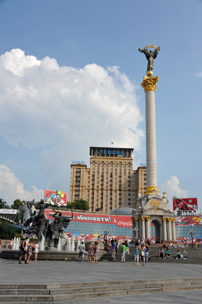 Independence Monument, Maidan Nezalezhnosti, Kyiv
