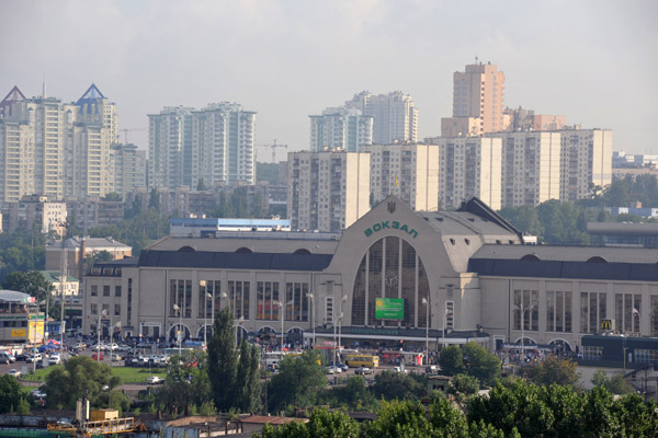 Kiev Railway Station (Vokzal) from the Premier Hotel Lybid