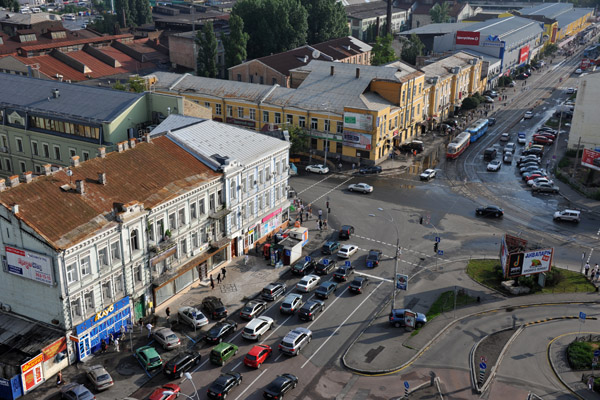Junction of Starovokzalna and Zhylianska Sts just south of the Premier Hotel Lybid
