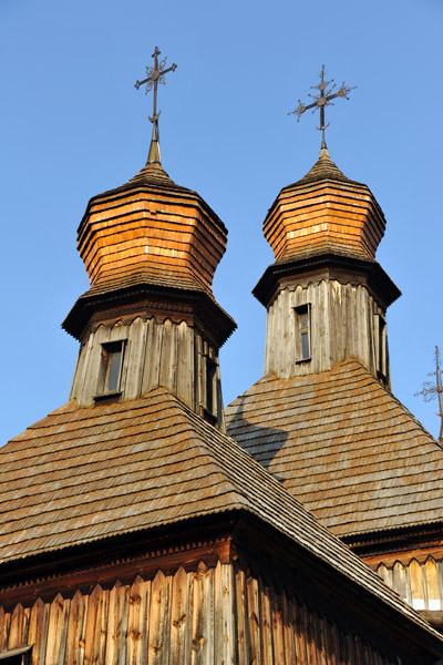 Wooden onion domes, Church of St. Michael the Archangel, Dorogynka