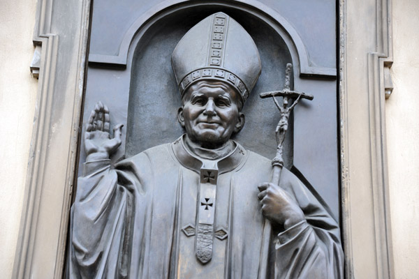 Pope John Paul II visited the Lviv Metropolitan Basilica 25 June 2001