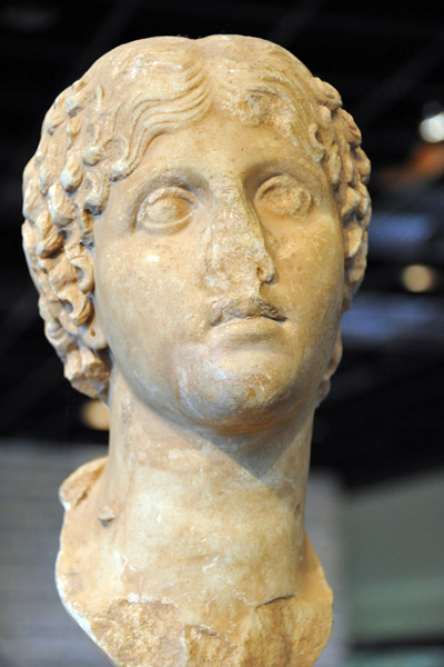 Vipsania Agrippina, mother of the founder of Cologne (16 AD), Julia Agrippina