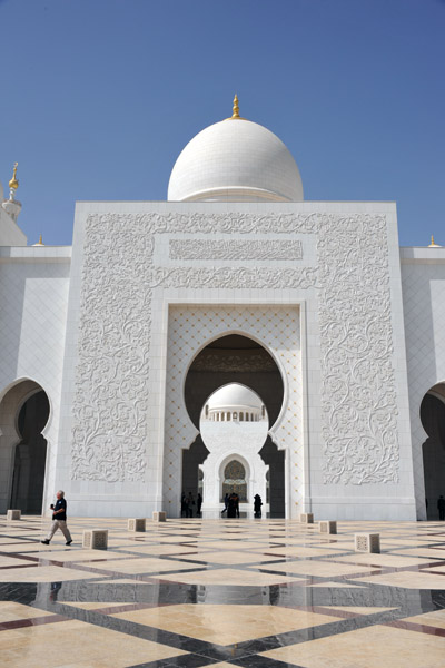 Sheikh Zayed Mosque - East Entrance