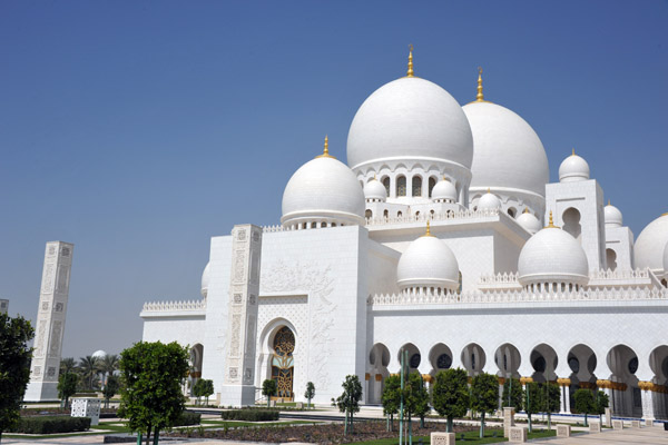Prayer Hall - Sheikh Zayed Mosque (south side)