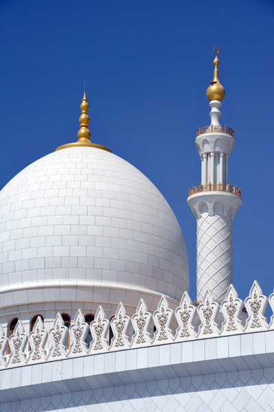 Dome and minaret, Sheikh Zayed Mosque