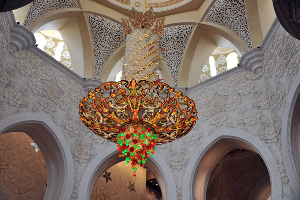 Swarkovski chandelier, Sheikh Zayed Mosque