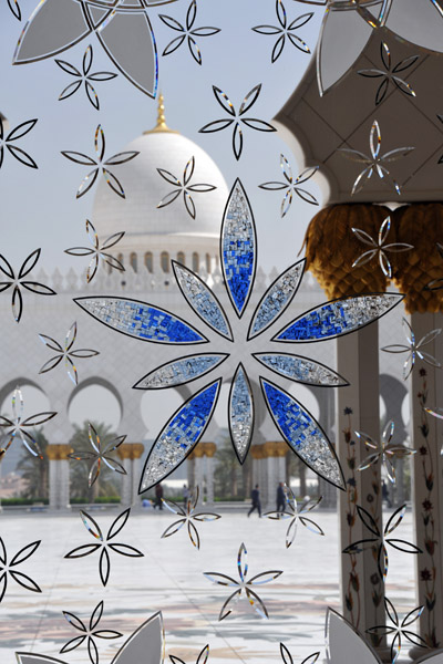Window mosaic flower, Sheikh Zayed Mosque