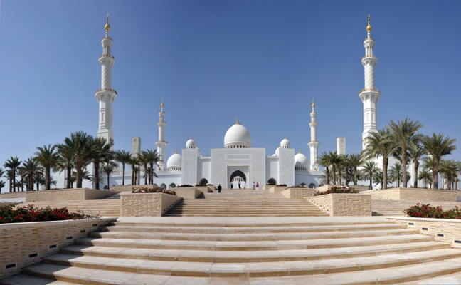 Panoramic View of the Sheikh Zayed Mosque from the eastern steps