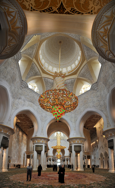 Panoramic view of the prayer hall, Sheikh Zayed Mosque
