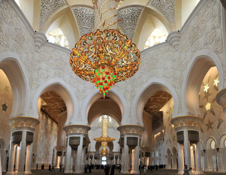 Panoramic view of the prayer hall, Sheikh Zayed Mosque