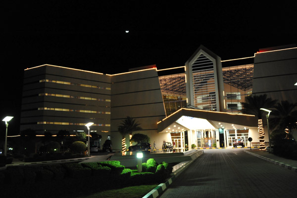 Mercure Grand Hotel, Jebel Hafeet - night