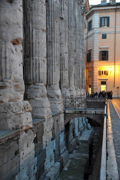 Temple of Hadrian, 145 AD