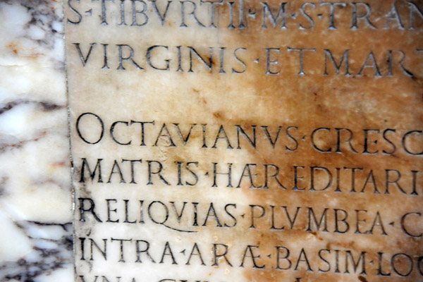 Octavianvs crescentvs sacell hoc lavrae ....