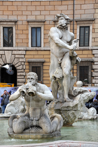 Fontana del Moro (Moor Fountain), south end of Piazza Navona