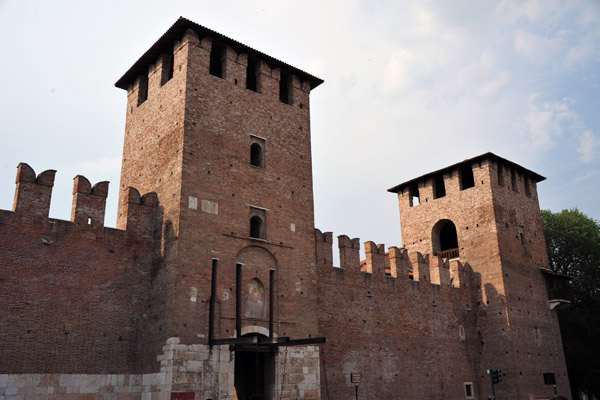 Castelvecchio - Verona's old Gothic castle, built 1354-1376