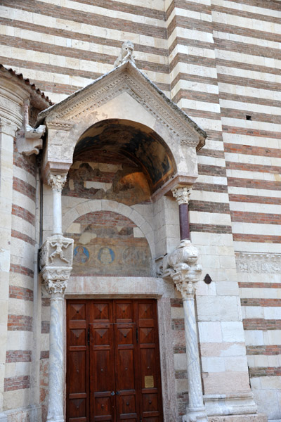 Duomo di Verona - southeast portal