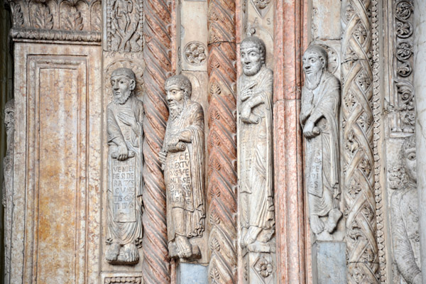 Duomo di Verona - faade sculptures of the Prophets, 12th C.