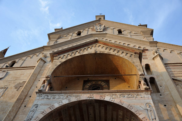 Duomo di Verona - main faade, 12th C.